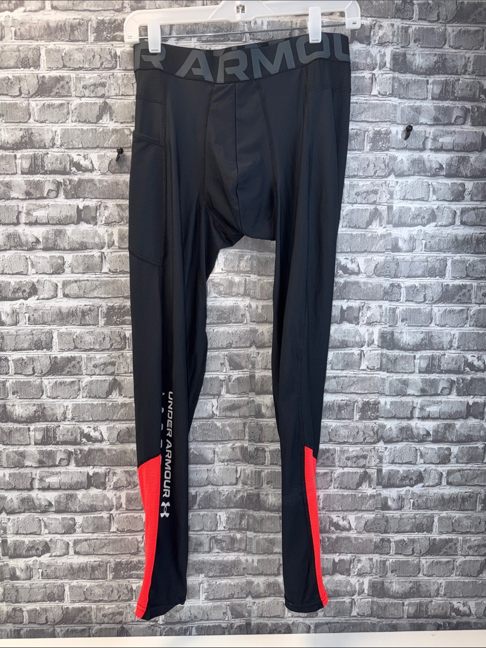 Under Armour Black Leggings with colored Lower Panels - Picture 1 of 8